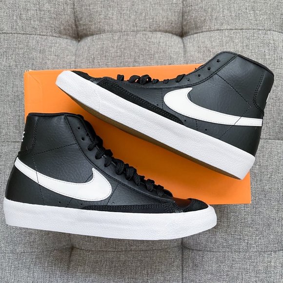 🤍🖤 Nike blazer mid black white shoes - Picture 2 of 4